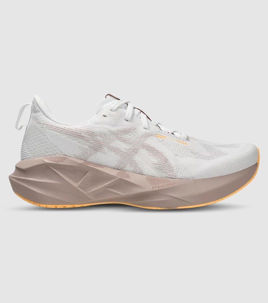 ASICS NOVABLAST 5 ホワイト 25.0 ASICS NOVABLAST 5 WHITE FAWN (D