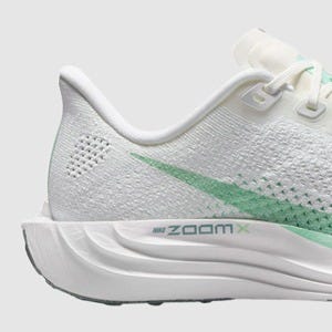 NIKE PEGASUS PLUS WOMENS WHITE MINT FOAM CANNON WOMENS | The
