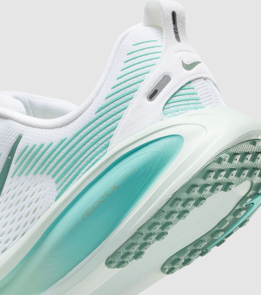 NIKE VOMERO 18 (GS) KIDS WHITE CANNON BLEACHED TURQ MINT FOAM