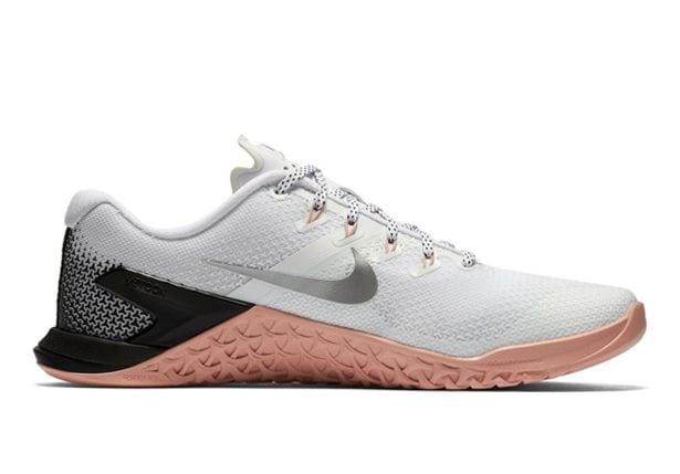 nike metcon 4 white metallic silver