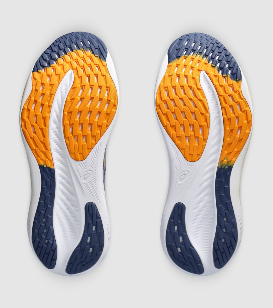 Asics nimbus zoom on sale