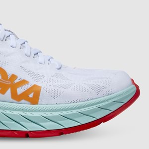 Hoka one one carbon x harga online