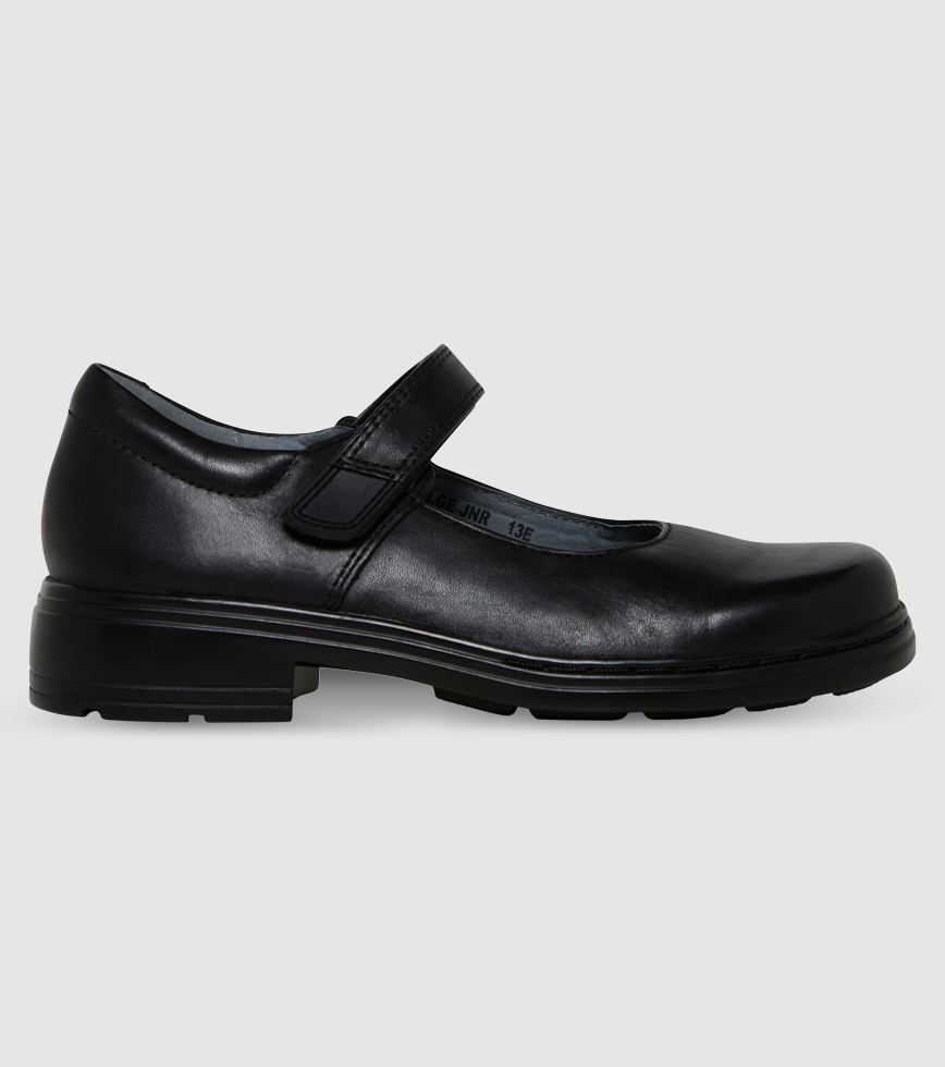 Clarks narrow shoes top