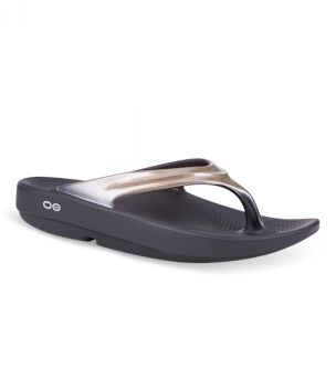 oofos flip flops near me