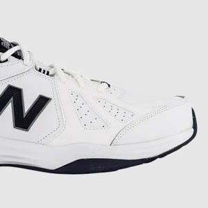 NEW BALANCE 624 V5 MENS WHITE NAVY The Athlete's Foot